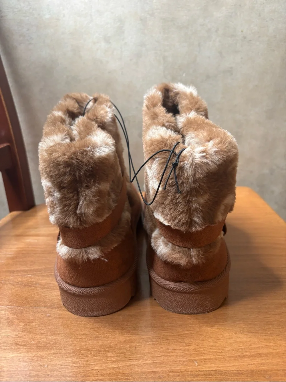 Women's Faux Suede Faux Fur Winter Ankle Boots - Brown